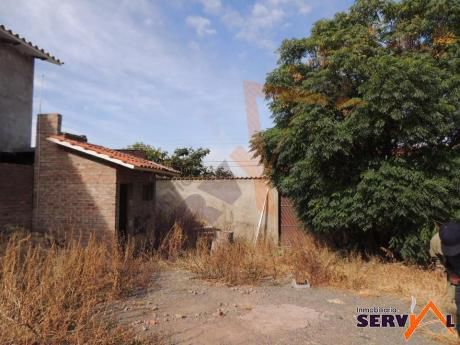 Lote Amurallado En Venta En Inmediaciones De Colegio Instituto Americano