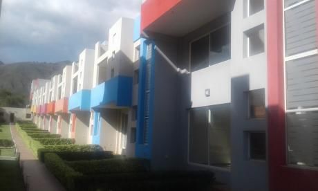 Casa En Venta, En Condominio A Estrenar, 2 Plantas, Zona Puntiti