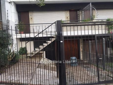 Casa 3 Dormitorios Con Barbacoa De 50 M2 (con Renta).