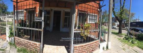 Local Comercial En Buceo (esquina)