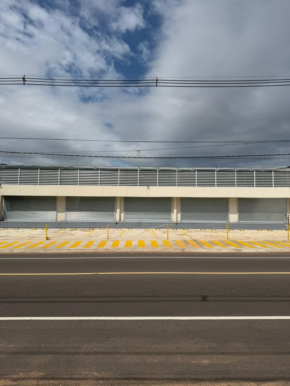 ALQUILO SALÓN COMERCIAL A ESTRENAR EN LUQUE — foto 3