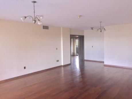Tierra Inmobiliaria - Lujoso Departamento En Ciudad Nueva! 3 Dormitorios!!