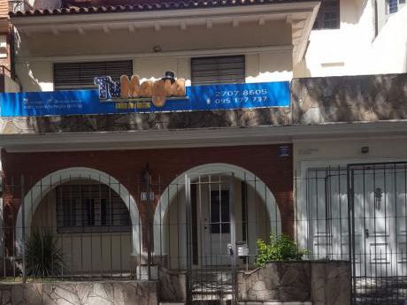 Parque Batlle. Casa En 3 Plantas. 5 Dor. 280mts2. Jardín. Patio. Calef. Aa. Gje.