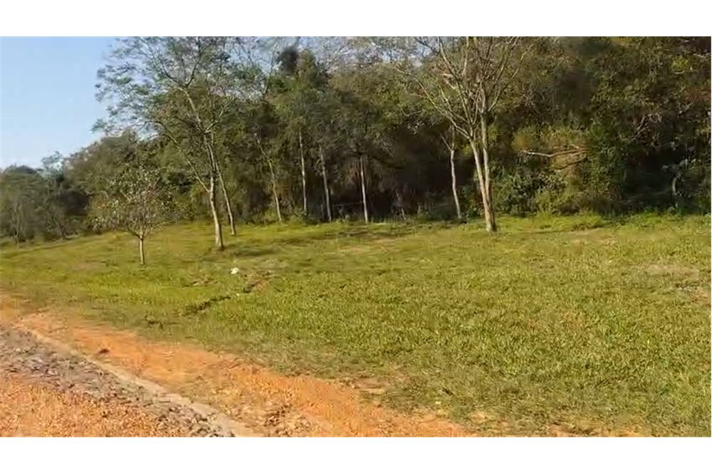 VENDO TERRENO EN PARAGUARI A ORILLAS DEL CERRO HU — foto 3