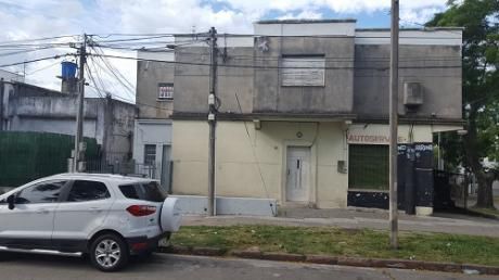 Apto. En Brazo Oriental 1 Dorm. Planta Alta