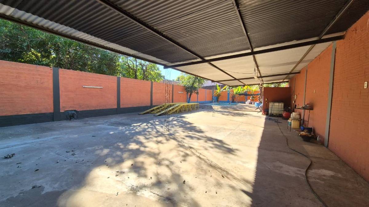 Alquilo Tinglado ideal para taller  - Luque — foto 2