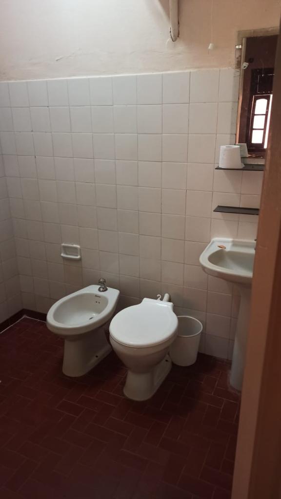 Oferta En Pleno Centro De La Ciudad De Caazapa — foto 3