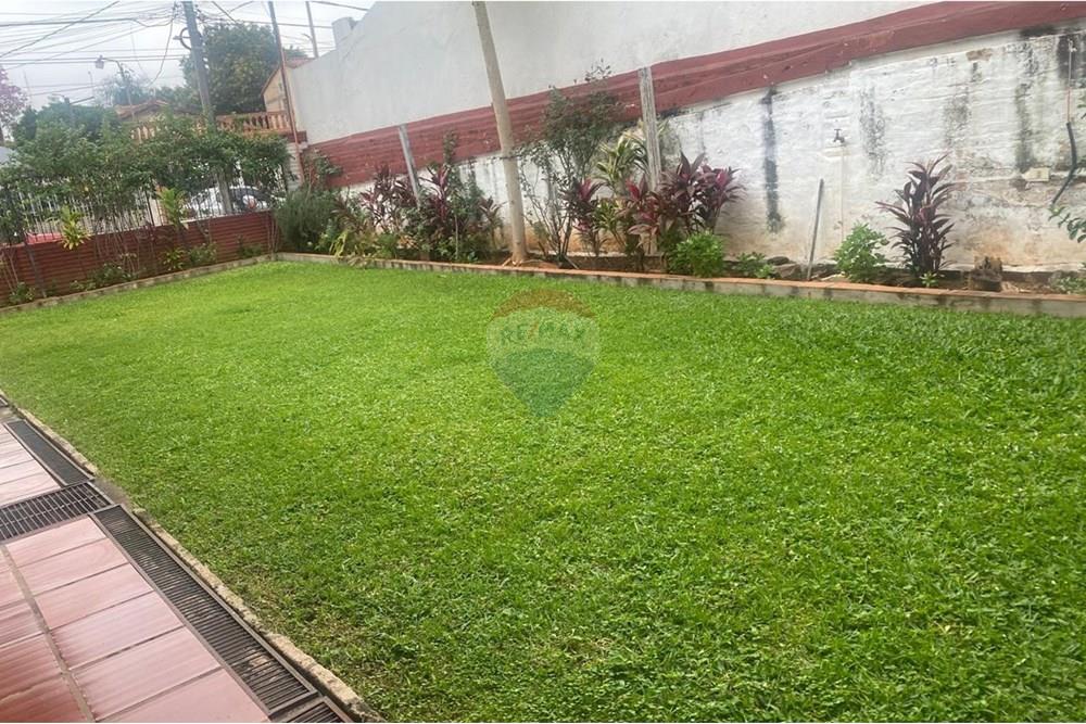 VENDO CASA EN ESQUINA Bº SAN CRISTÓBAL! — foto 2