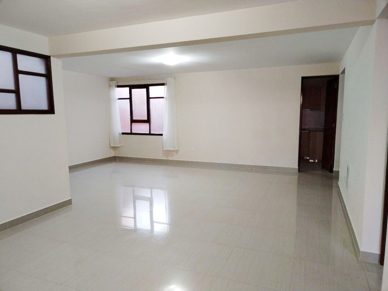 Departamento en alquiler bajo precio de mercado en Sarcobamba