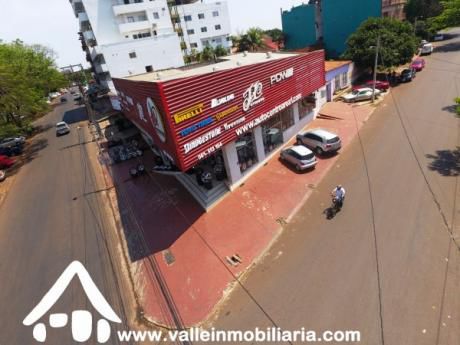 Local En Venta Con Clientela Formada En Ciudad Del Este Sobre Av. San Blas.