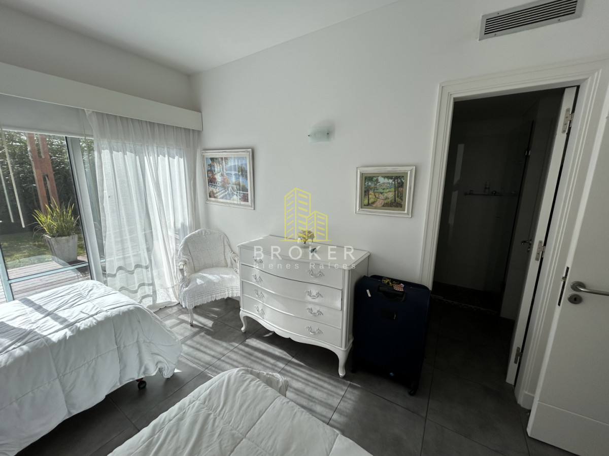 Alquiler Anual Casa Barrio Privado La Arbolada Punta del Este 4 dormitorios 3 suites · Foto 9