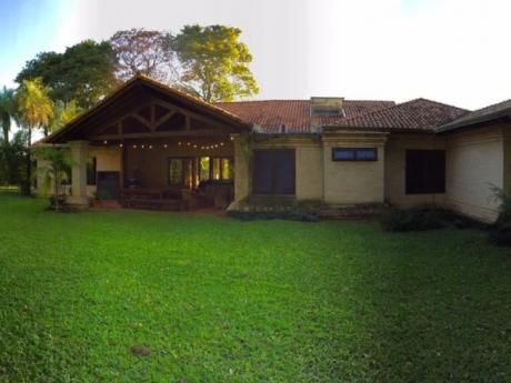 Vendo Residencia En Zona Yacht Y Golf Club