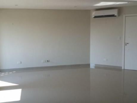 Vendo Departamento De 2 Dormitorios En Complejo Moravia. San Lorenzo.