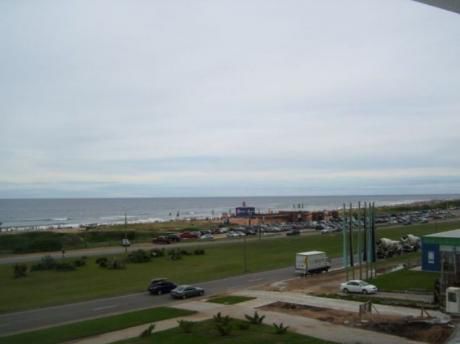 Primera Fila, Hermosa Vista, 3 Suites Y Dep.