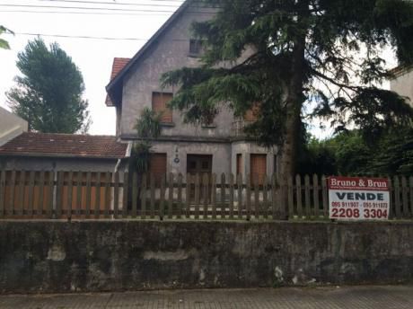 Excelente Residencia En Muy Buen Punto