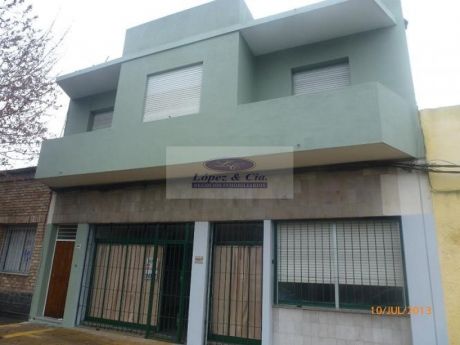 Casa De Altos En Jacinto Vera