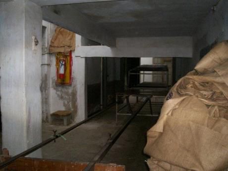 A Reciclar, O Depósito, O Terreno Para Edificar
