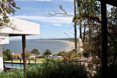 Excepcional Ubicación, Con Gran Vista A Punta Ballena.