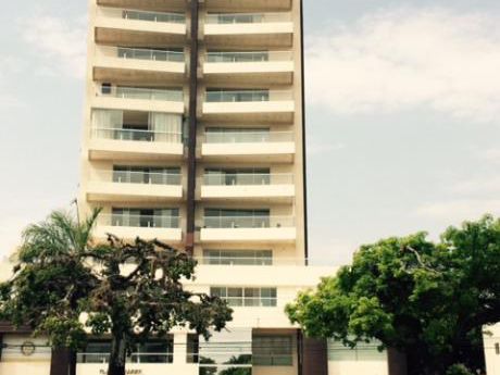 Hermoso Departamento De Tres Habitaciones En Alquiler