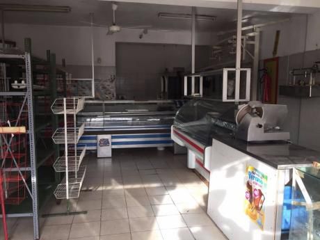 Sitio Alquila Local Comercial Sobre Avda Pérez Butler