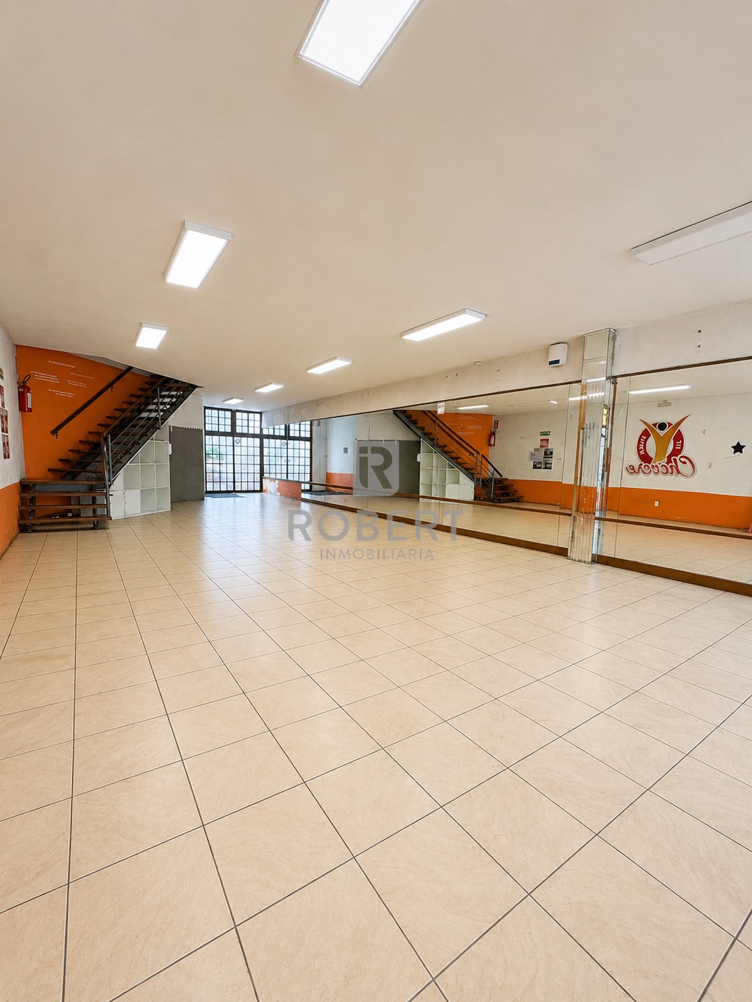 Local Comercial en alquiler ubicado en Tres Cruces