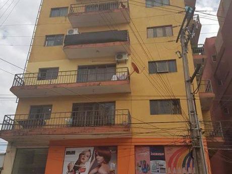 Alquilo Departamento. Contra-frente.