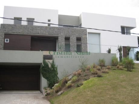 Chalet Nuevo Estilo Minimalista