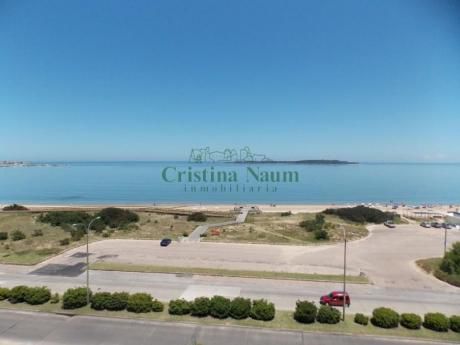 Apartamentos En Playa Mansa