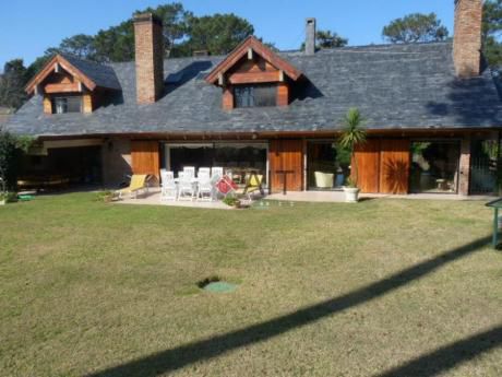 Casas En Playa Mansa
