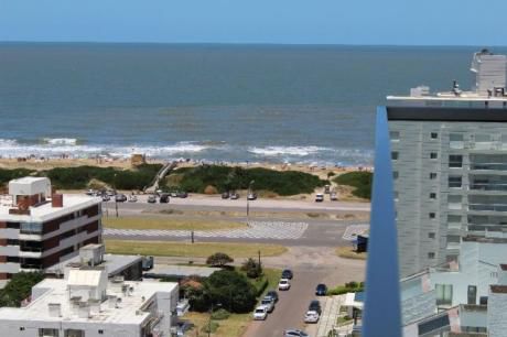 Departamento En Playa Brava - Ref: Co67