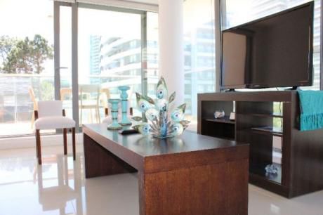 Departamento En Playa Brava - Ref: Co7