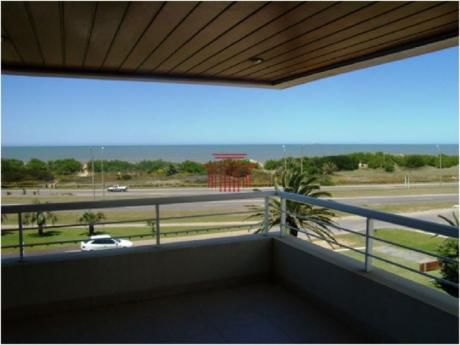 Apartamentos En Playa Brava