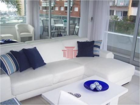 Apartamentos En Península