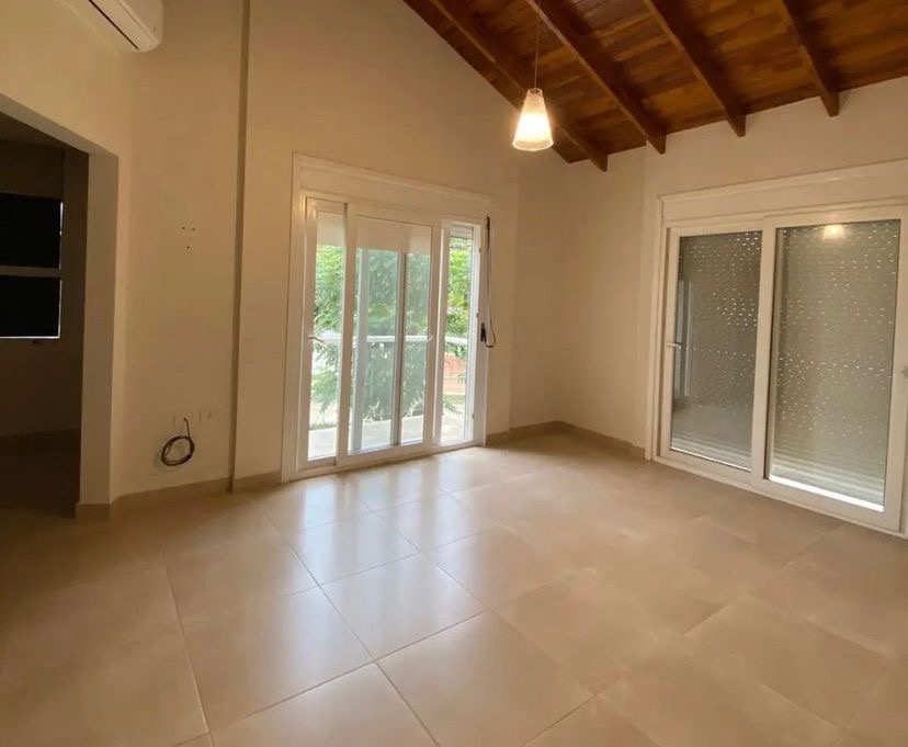 Alquilo casa en condominio con seguridad 24 hs — foto 3