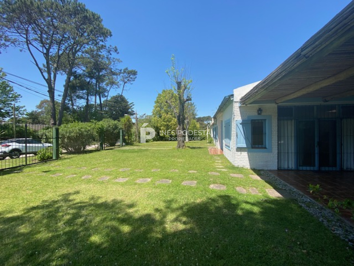 Foto 2 de 24