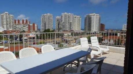 Apartamentos En Playa Mansa: Ipd1442a