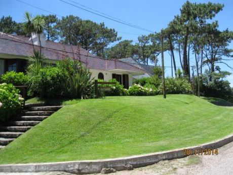 Casas En Playa Mansa: Ipd3145c