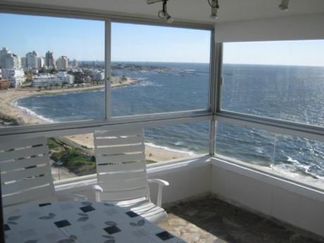 Apartamentos En Playa Mansa: Ipd5778a