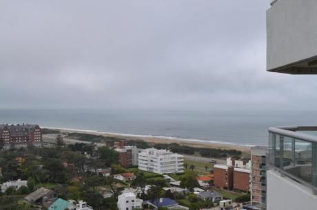 Apartamentos En Playa Brava: Ipd6235a