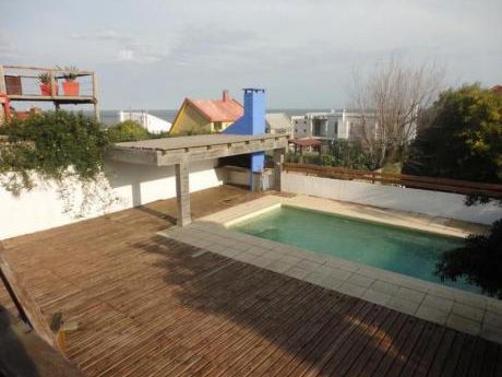 Casa A Una Cuadra De La Playa.