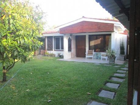 Comoda Casa En La Barra, Muy Cerca De Todo, Consulte!