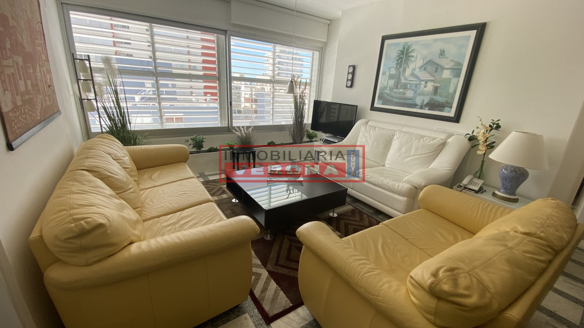 Apartamento 2 dormitorios a mts del Puerto