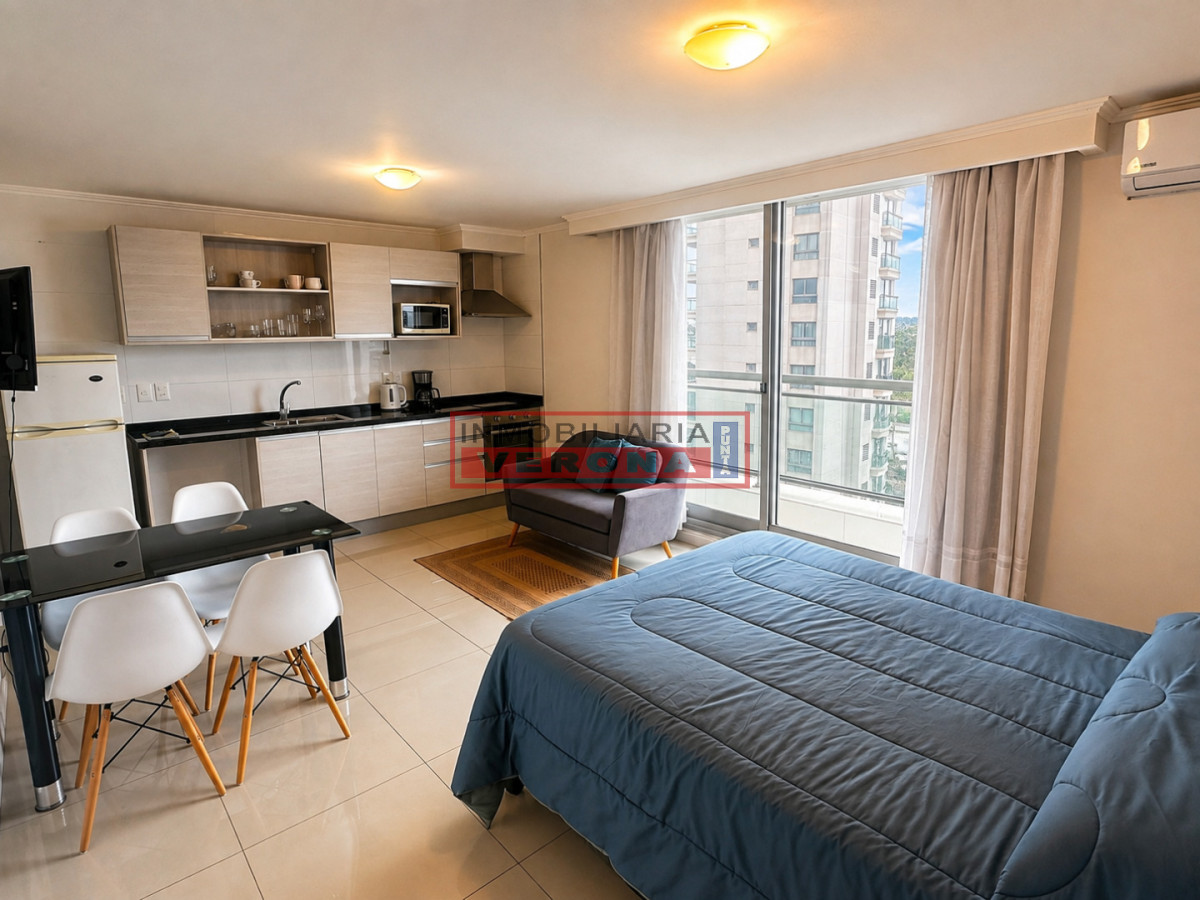 Vende apartamento en place lafayette, Punta Del Este