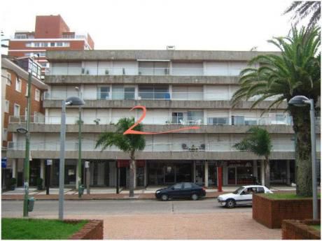 Apartamentos En Península: Lvn1635a