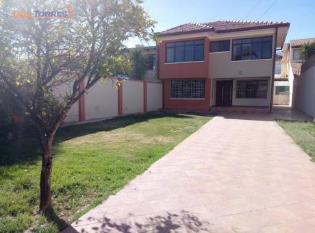 House - Cochabamba (cala Cala)
