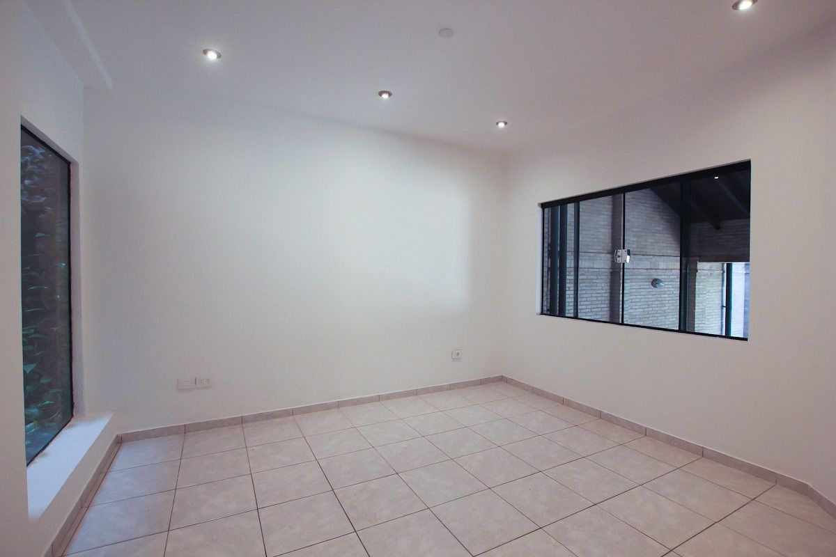 EN ALQUILER DUPLEX EN EL BARRIO VILLA MORRA — foto 3