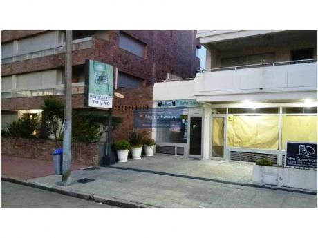 Locales Comerciales En Península