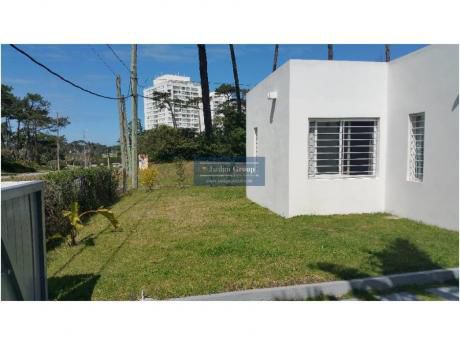 Casas En Playa Mansa