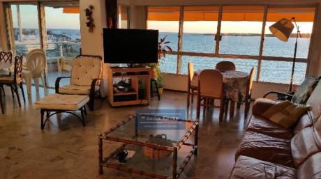Apartamentos En Playa Mansa
