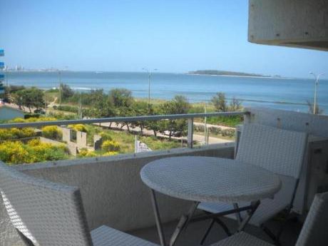 Apartamentos En Playa Mansa